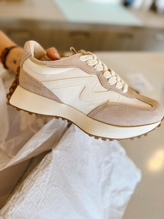 Remington Sneakers in Beige