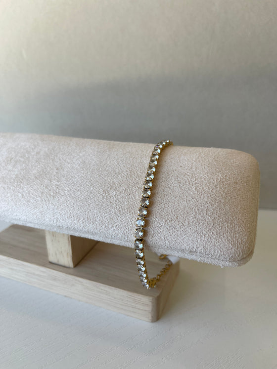 Large Tennis Bracelet in Gold