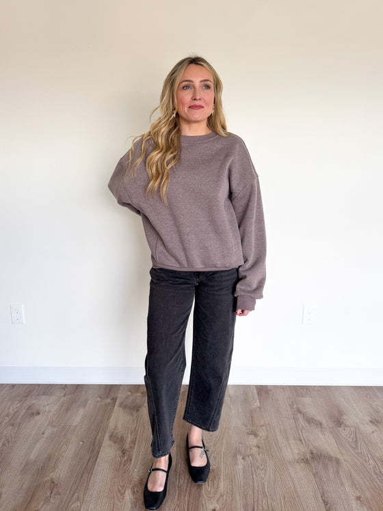 Nina Oversized Crewneck Sweatshirt in Walnut