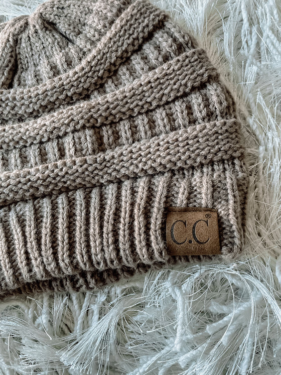 Classic CC Beanie in Taupe