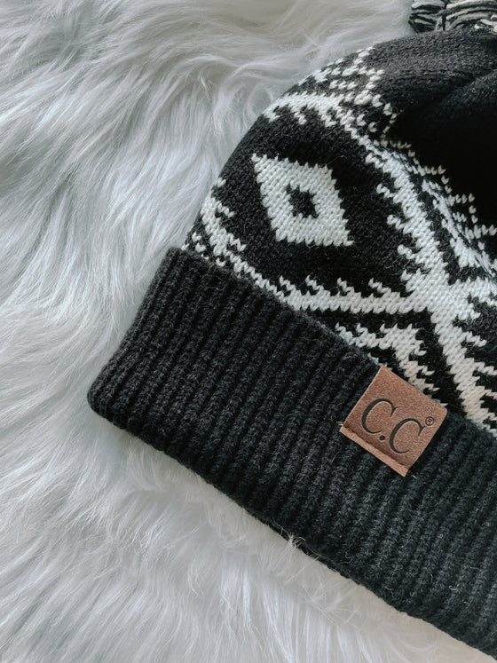 CC Aztec Beanie Yarn Pom in Black